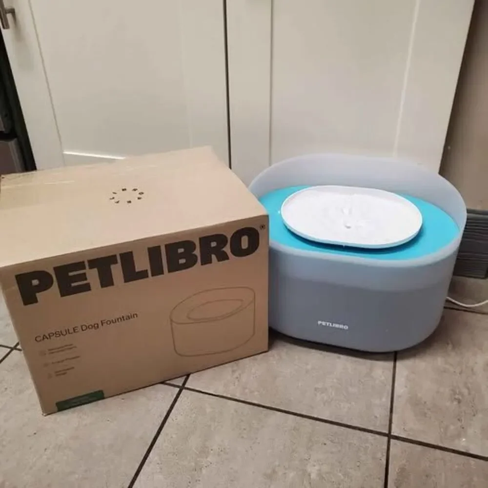 Petlibro Capsule ANTI-SPLASH dog water fountain LARGE 8L/2.1 Gal Corded PLAWF008